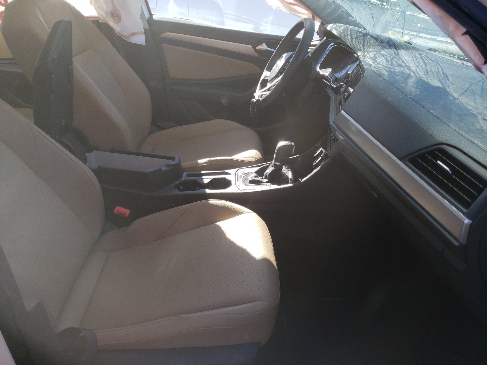 Photo 5 from auction – 2019 VOLKSWAGEN JETTA S with VIN 3VWC57BUXKM009972
