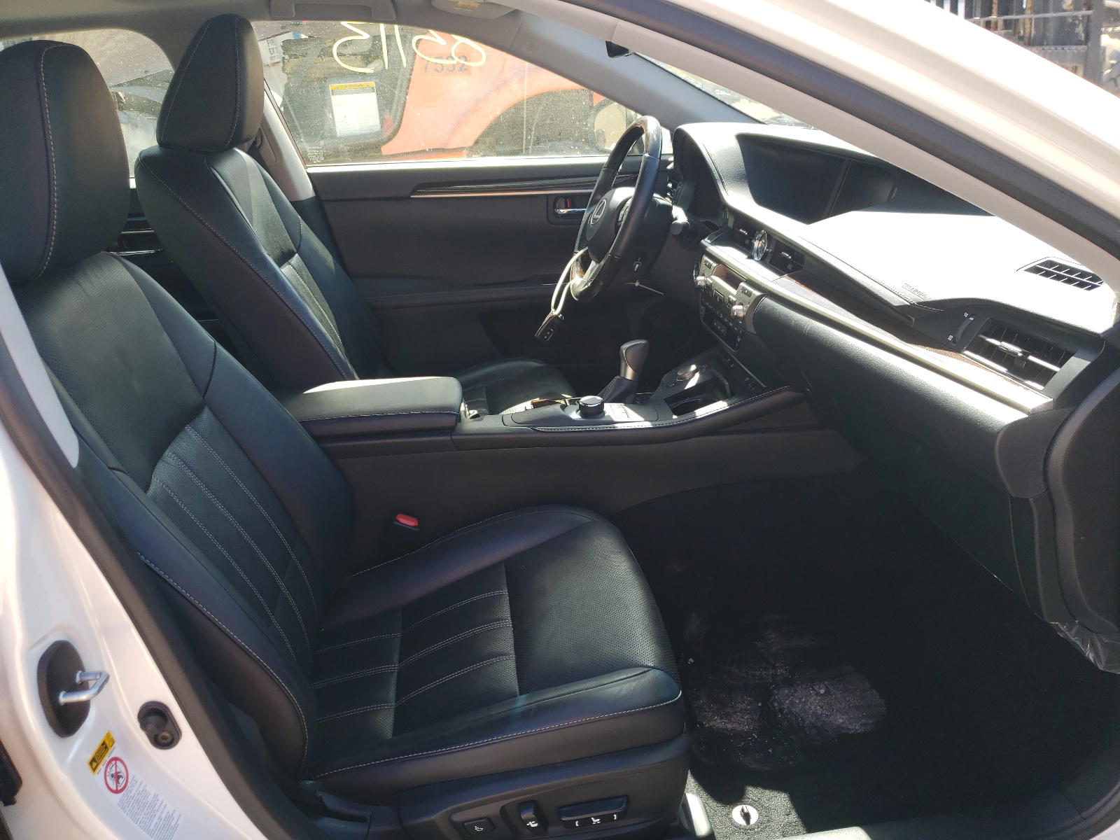 Photo 5 from auction – 2016 LEXUS ES 350 with VIN JTHBK1GG3G2225909