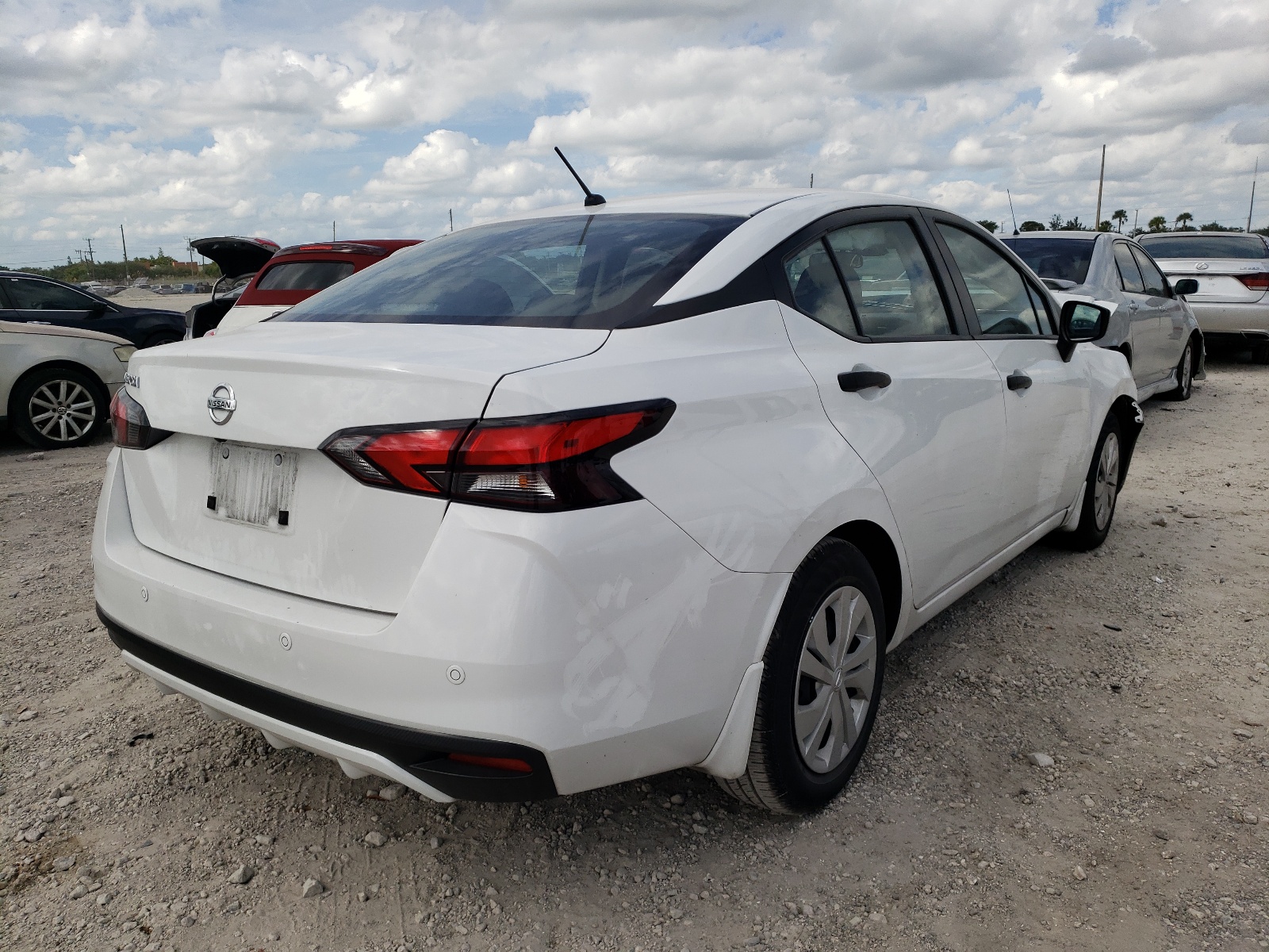 Photo 4 from auction – 2020 NISSAN VERSA S with VIN 3N1CN8DV4LL914619