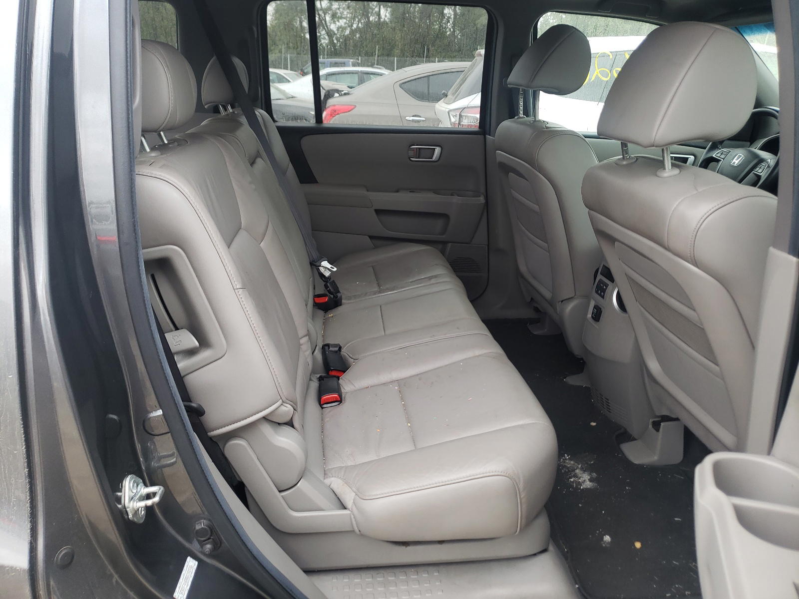 Photo 6 from auction – 2011 HONDA PILOT EXL with VIN 5FNYF4H59BB090956