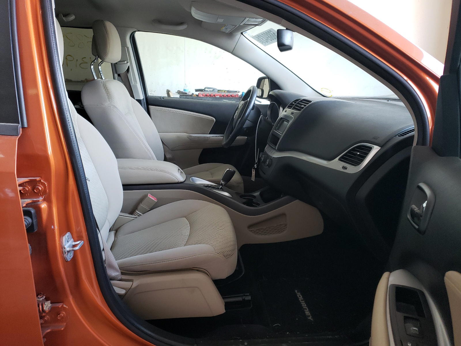 Photo 5 from auction – 2011 DODGE JOURNEY SX with VIN 3D4PG5FG3BT558932