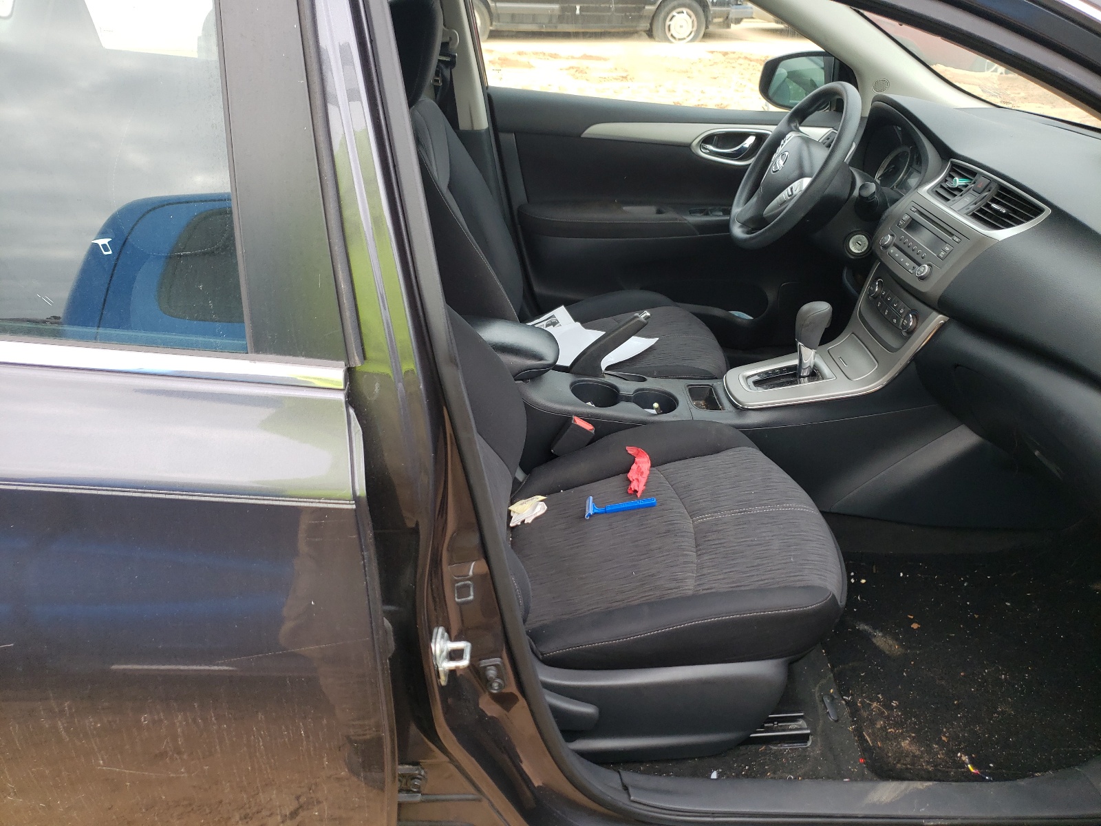 Photo 5 from auction – 2014 NISSAN SENTRA with VIN 3N1AB7AP7EY325831