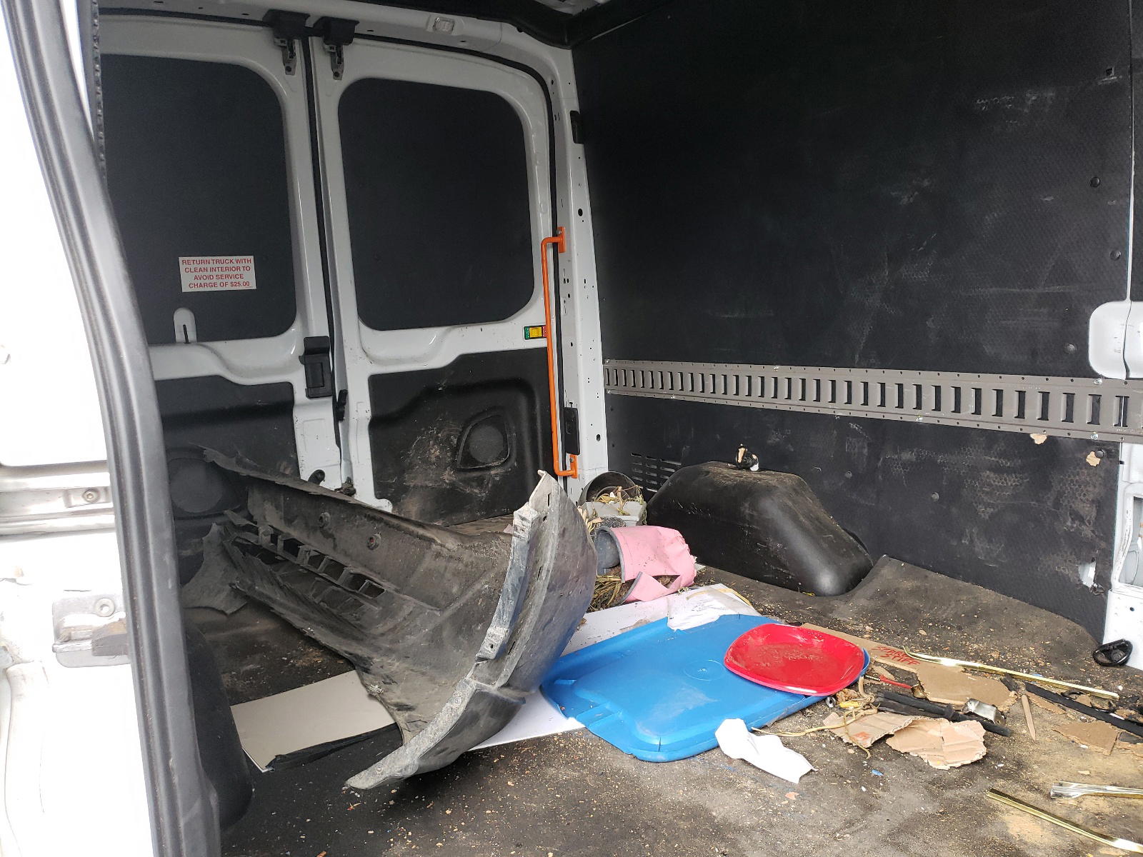 Photo 6 from auction – 2019 FORD TRANSIT with VIN 1FTYE2CM3KKB32529