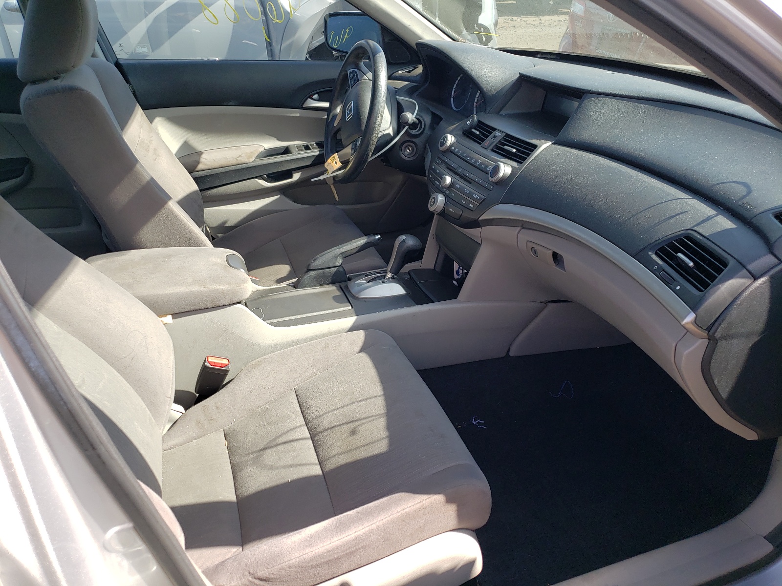 Photo 5 from auction – 2011 HONDA ACCORD LX with VIN 1HGCP2F38BA124019