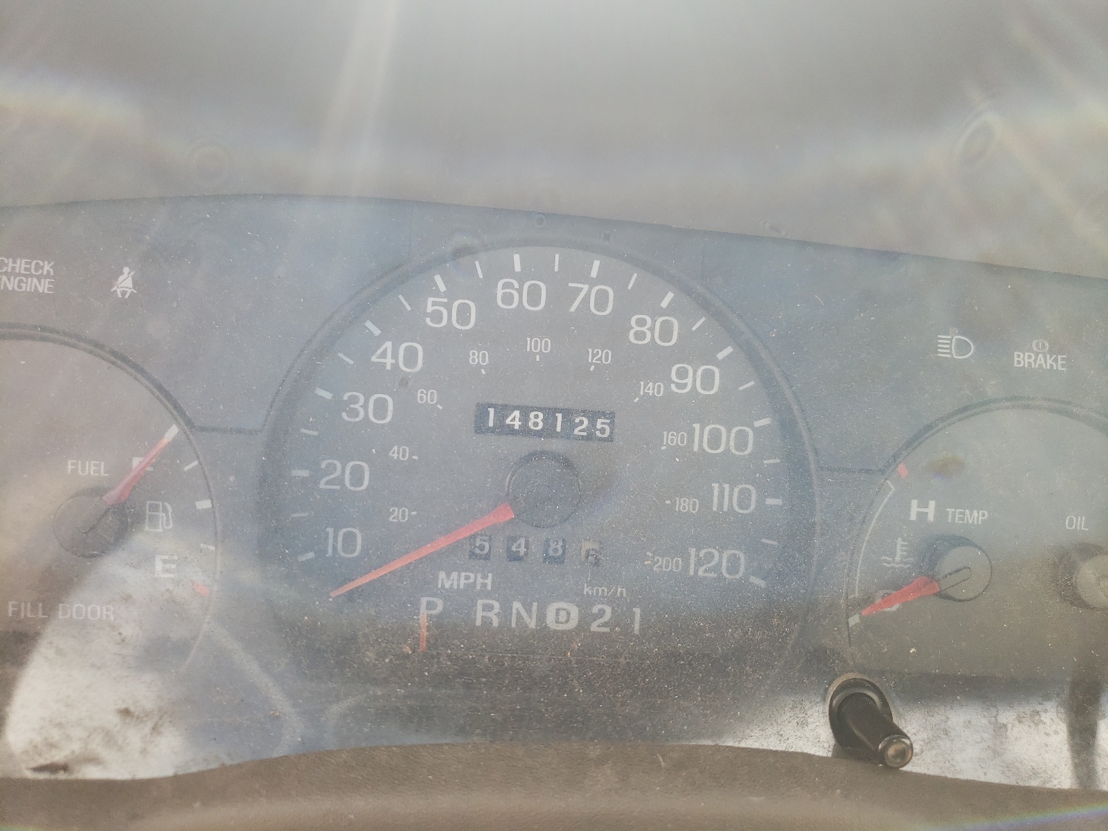 Photo 8 from auction – 2000 MERCURY GRAND MARQ with VIN 2MEFM74W6YX661758