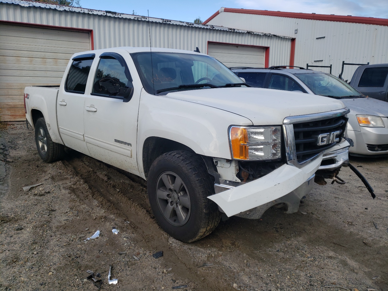 GMC SIERRA K15 2010 with VIN 3GTRKWE39AG146370 - Photo from auction