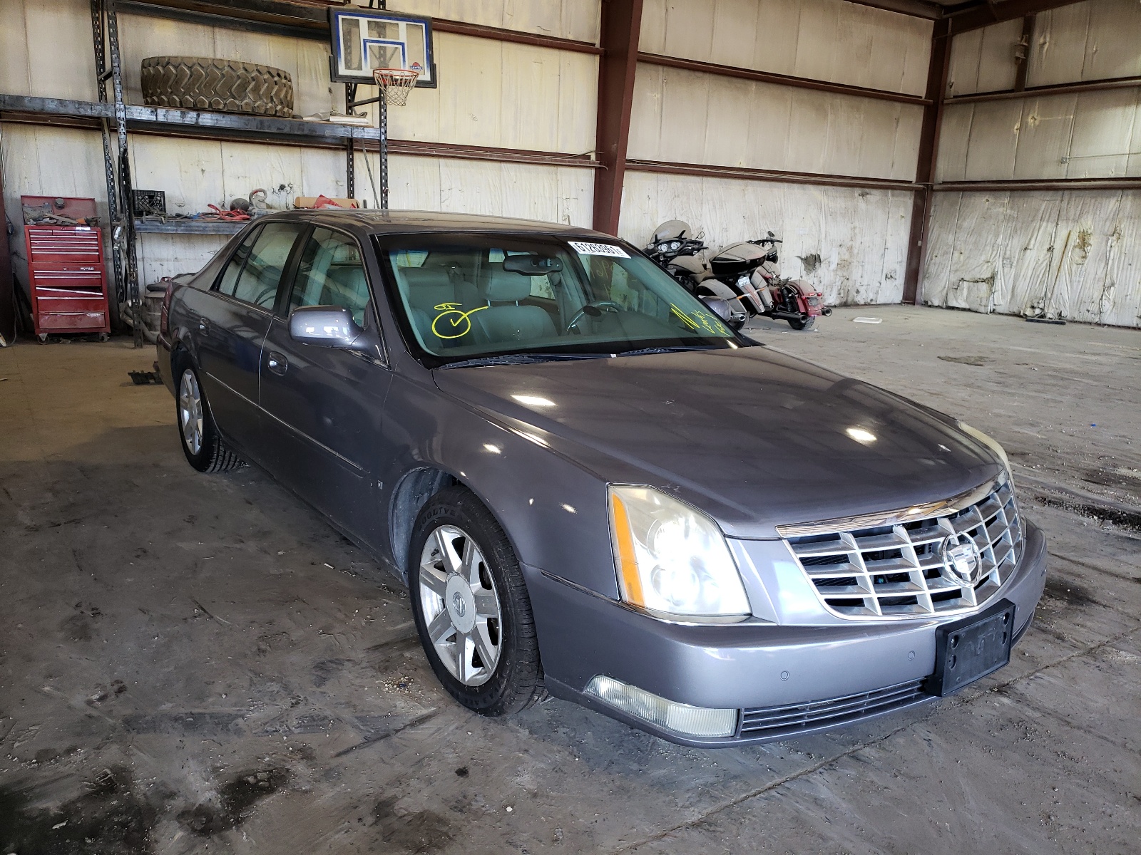 CADILLAC DTS 2007 with VIN 1G6KD57Y57U207351 - Photo from auction