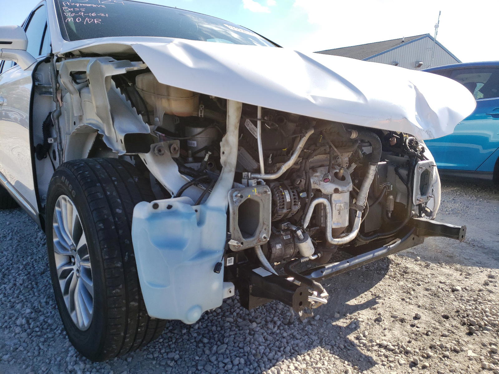 Photo 9 from auction – 2016 LINCOLN MKX SELECT with VIN 2LMTJ6KR9GBL80375