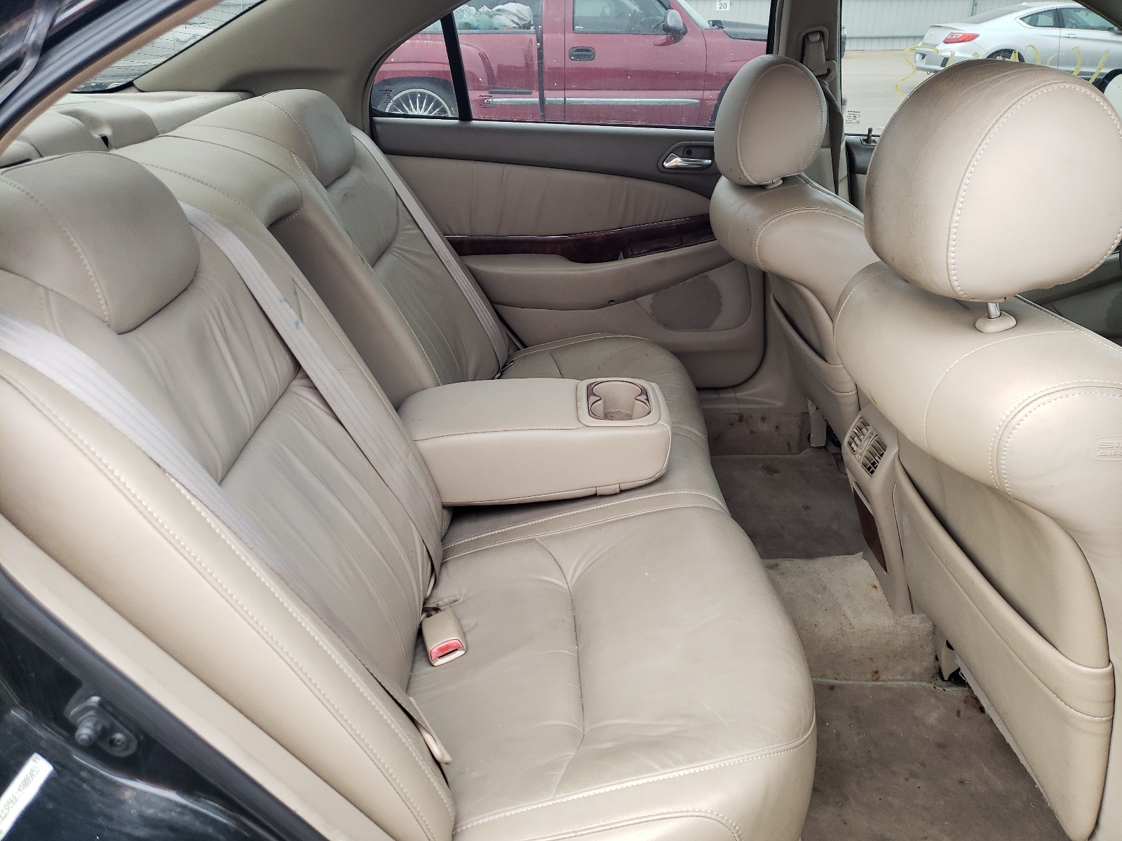 Photo 6 from auction – 2000 ACURA 3.2TL with VIN 19UUA5661YA006453