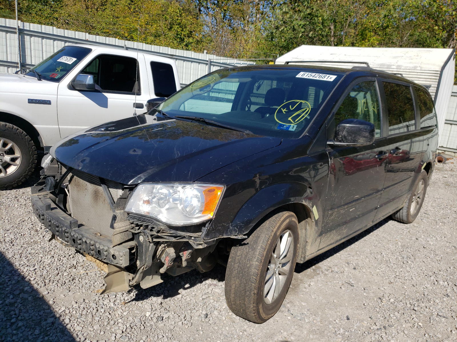Photo 2 from auction – 2016 DODGE GRAND CARA with VIN 2C4RDGCG3GR169376