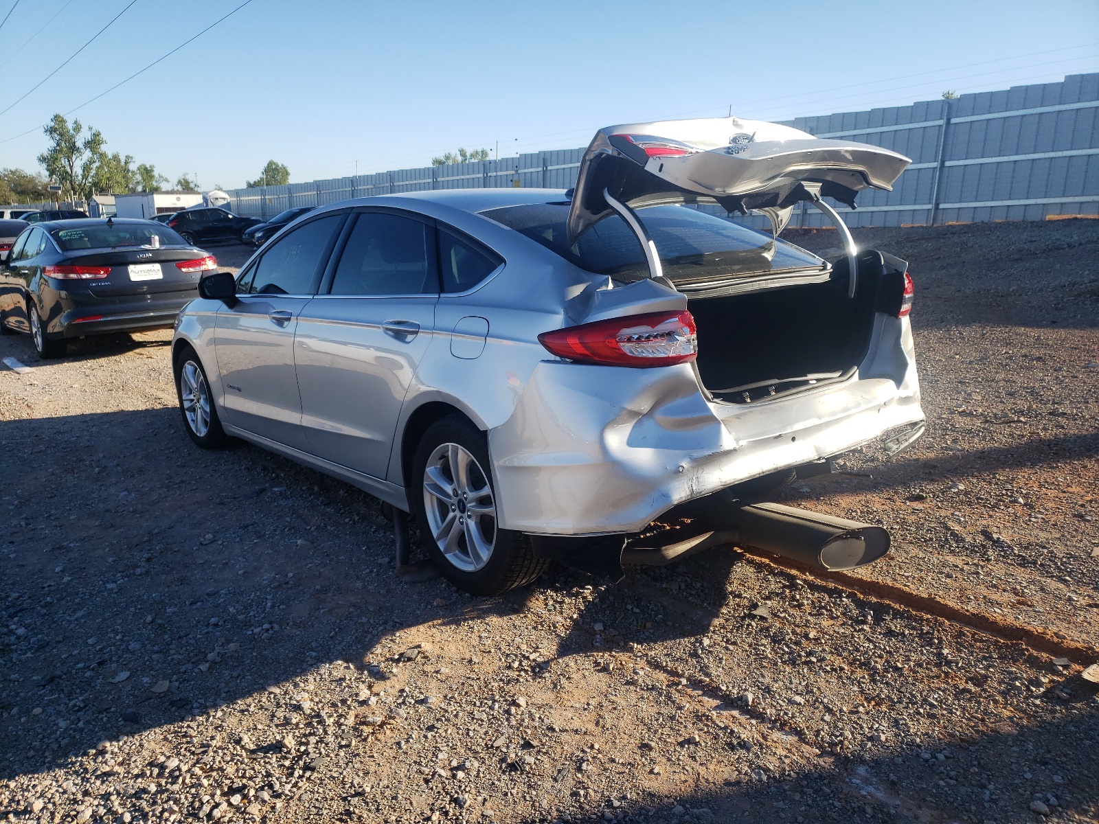 Photo 3 from auction – 2018 FORD FUSION SE with VIN 3FA6P0LU8JR200006