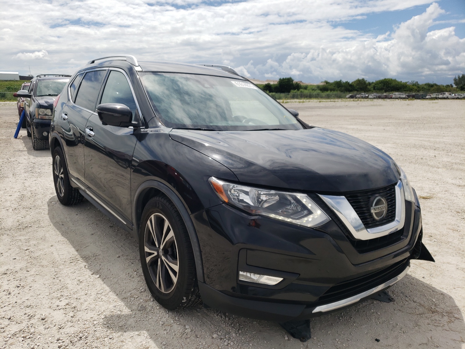 Photo 1 from auction – 2018 NISSAN ROGUE S with VIN JN8AT2MT9JW463253