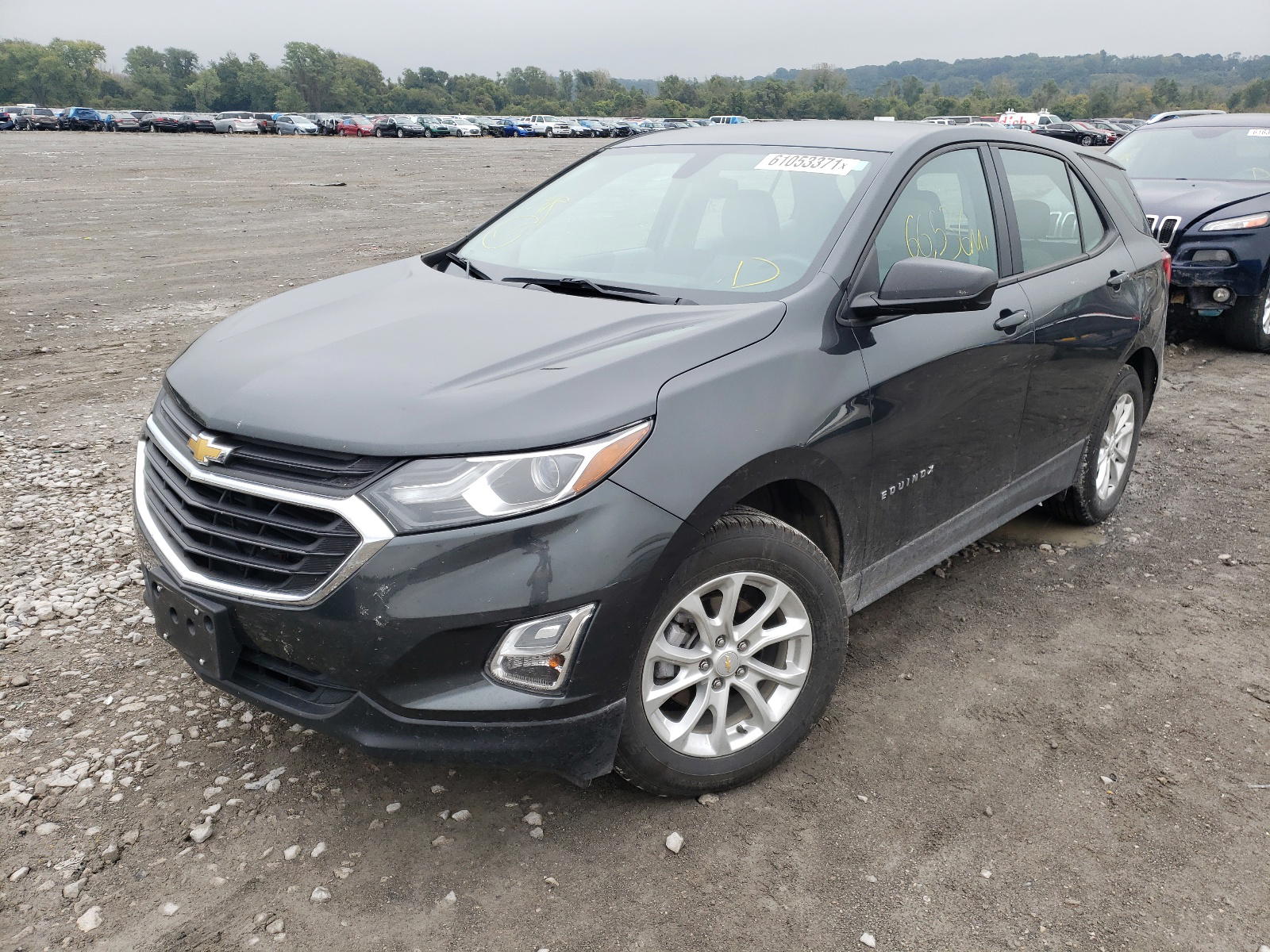 Photo 2 from auction – 2018 CHEVROLET EQUINOX with VIN 2GNAXHEVXJ6139376