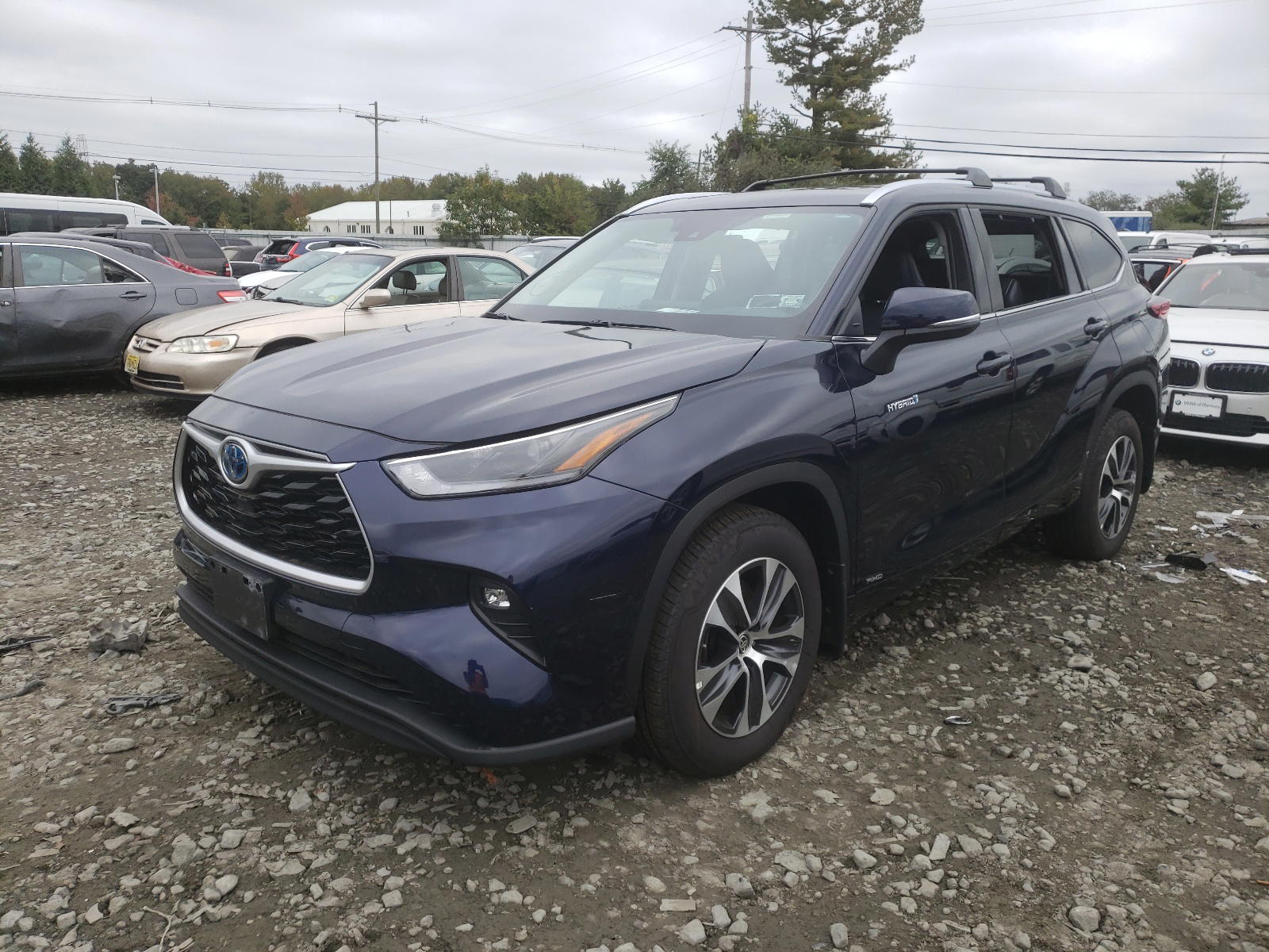 Photo 2 from auction – 2021 TOYOTA HIGHLANDER with VIN 5TDGBRCH6MS525842