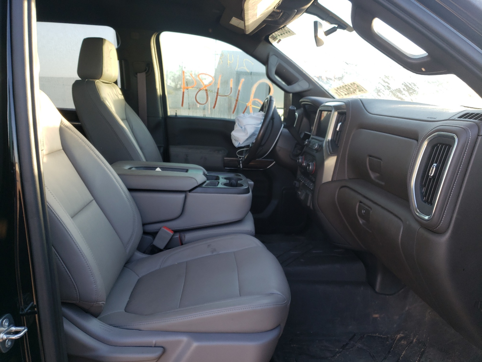 Photo 5 from auction – 2020 CHEVROLET SILVERADO with VIN 1GC4YNEY7LF333089