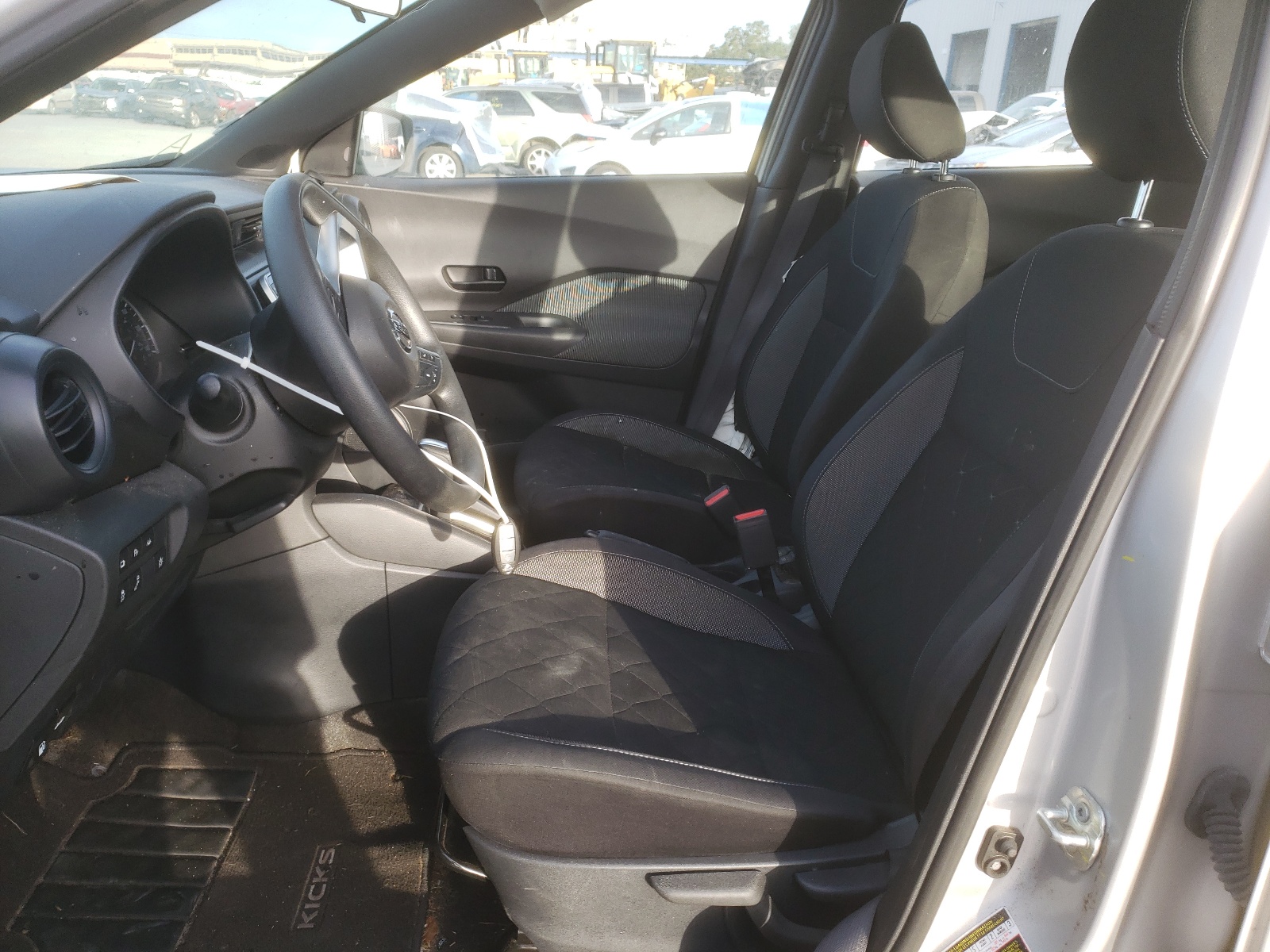 Photo 5 from auction – 2020 NISSAN KICKS S with VIN 3N1CP5BV7LL521886