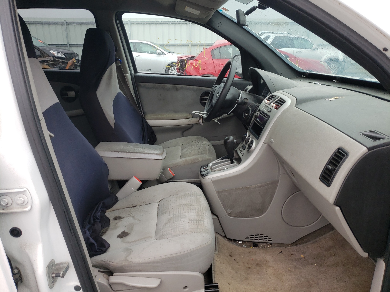 Photo 5 from auction – 2005 CHEVROLET EQUINOX LS with VIN 2CNDL13F756133265