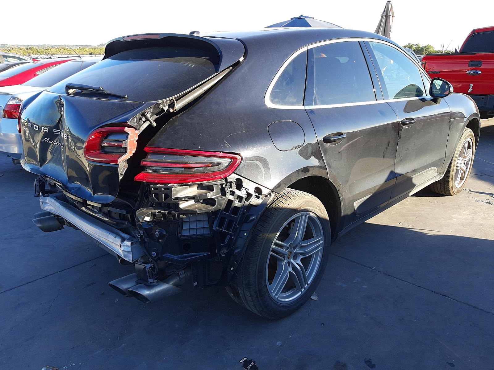 Photo 4 from auction – 2015 PORSCHE MACAN S with VIN WP1AB2A55FLB42791