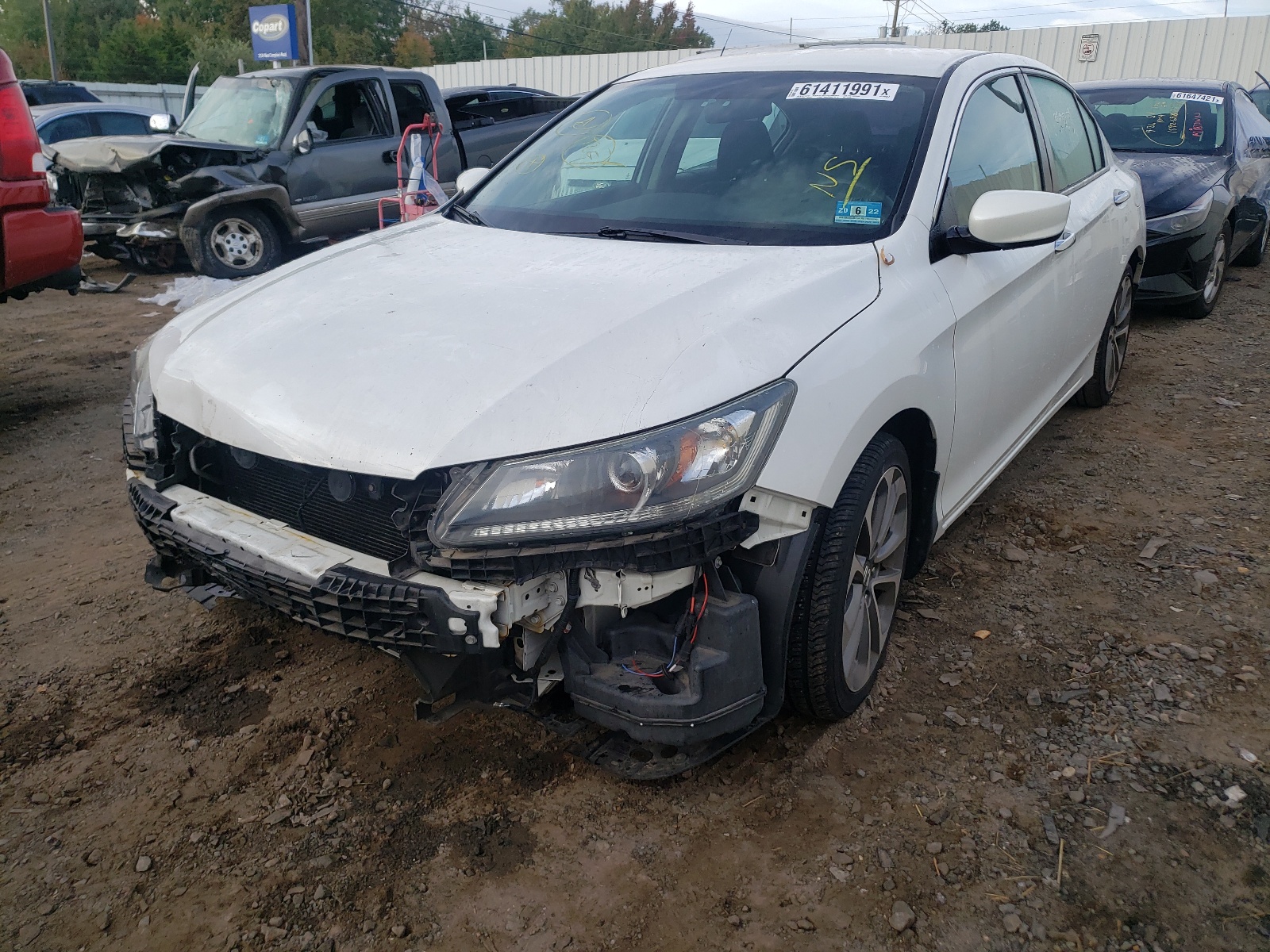 Photo 2 from auction – 2015 HONDA ACCORD SPO with VIN 1HGCR2F52FA115723