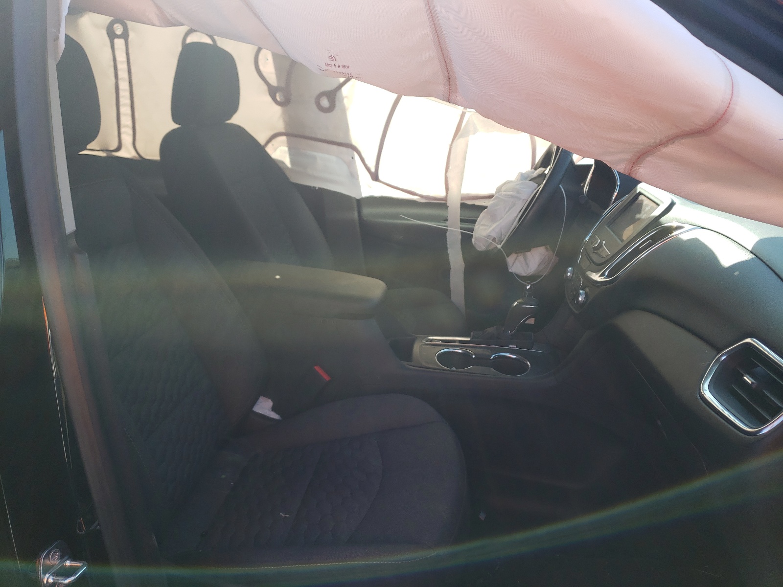 Photo 5 from auction – 2020 CHEVROLET EQUINOX LT with VIN 3GNAXKEV0LS729149