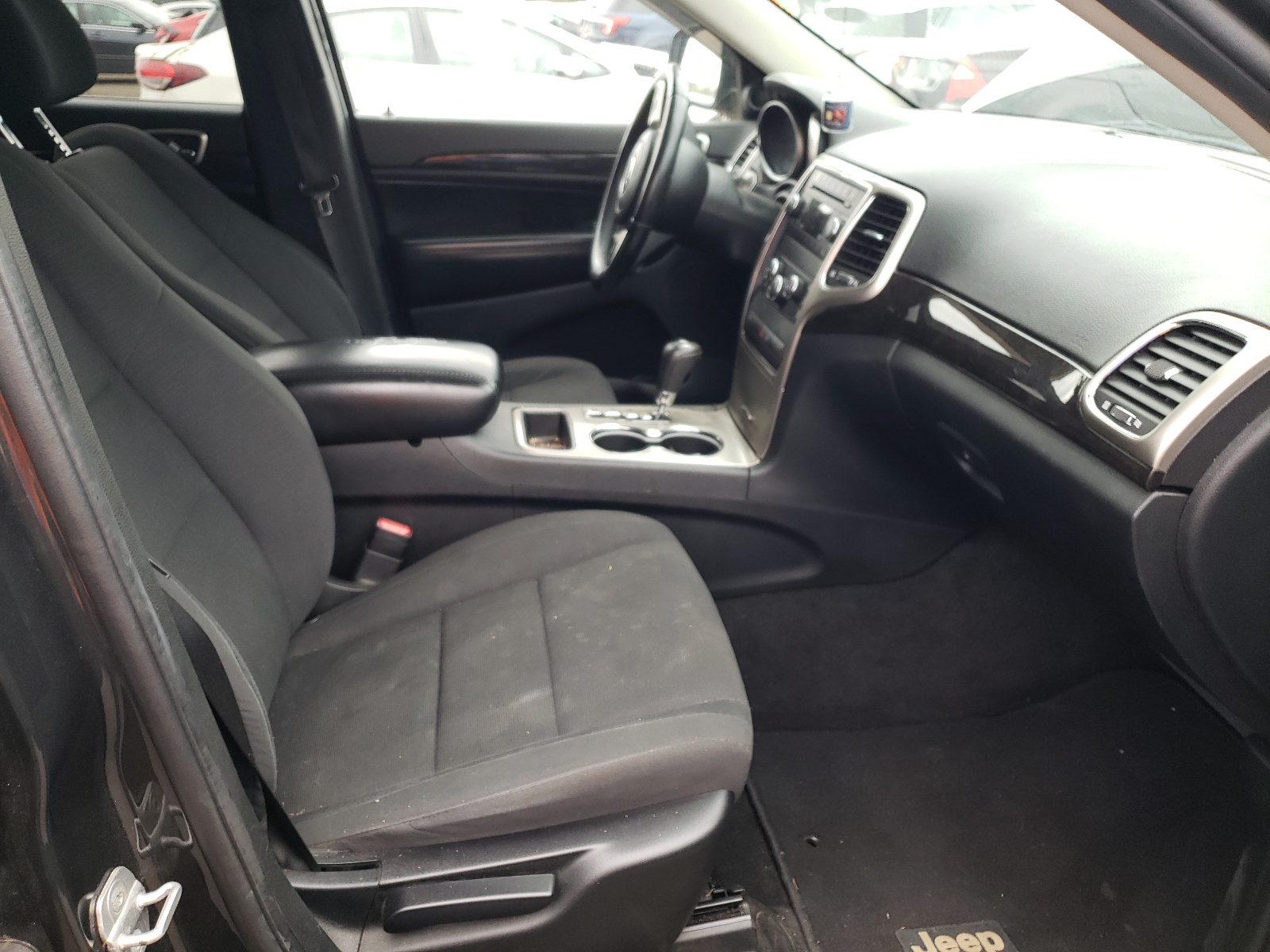 Photo 5 from auction – 2011 JEEP GRAND CHER with VIN 1J4RR4GG3BC529767