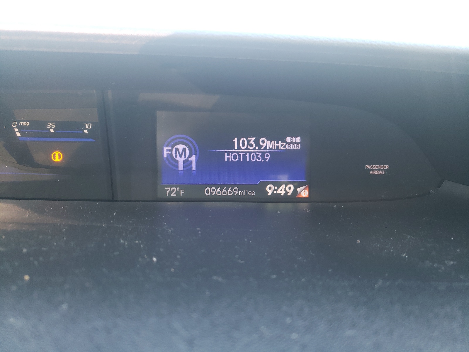 Photo 8 from auction – 2014 HONDA CIVIC LX with VIN 19XFB2F51EE256407