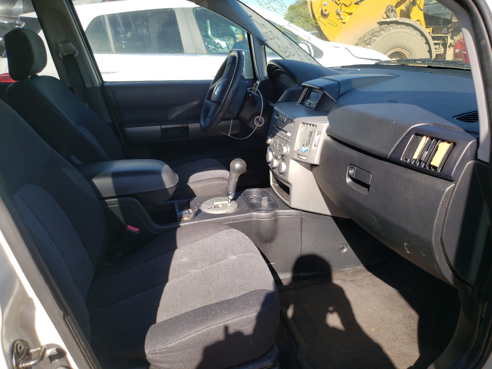 Photo 5 from auction – 2004 MITSUBISHI ENDEAVOR X with VIN 4A4MN31SX4E075083