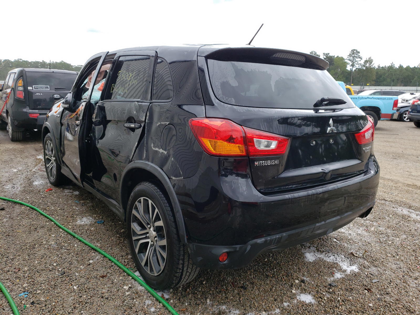 Photo 3 from auction – 2016 MITSUBISHI OUTLANDER with VIN JA4AP3AU7GZ060568