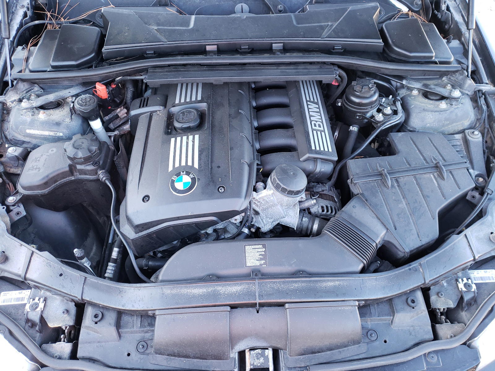 Photo 7 from auction – 2011 BMW 328 XI with VIN WBAPK7C50BF086724