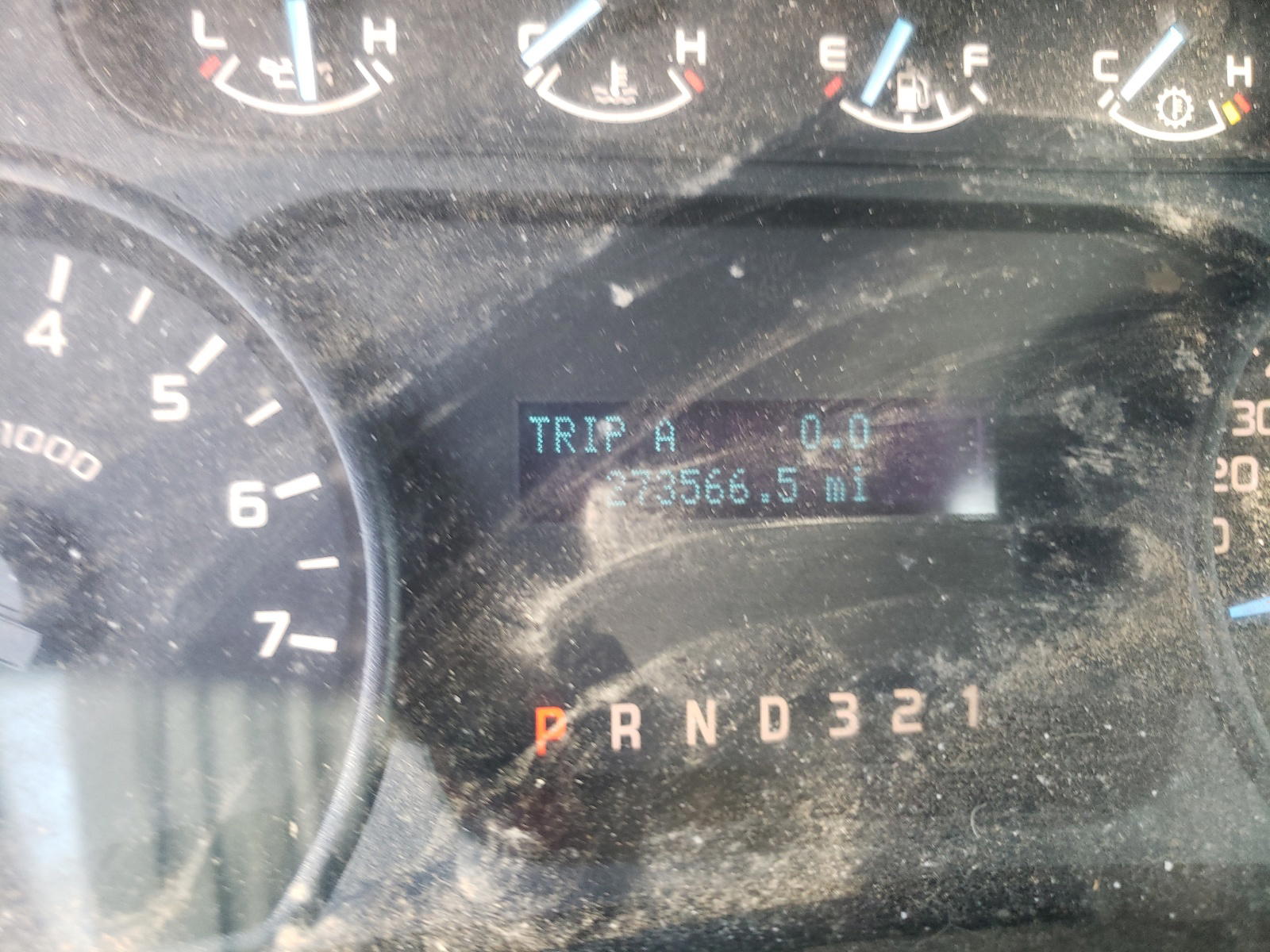 Photo 8 from auction – 2011 FORD F150 with VIN 1FTMF1CM5BKD83820