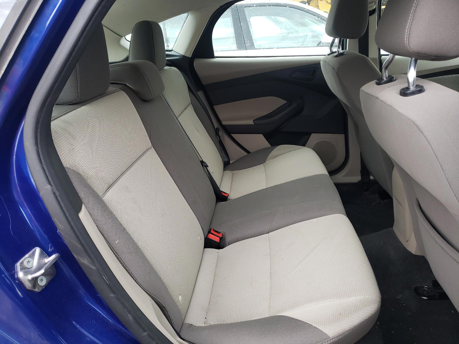 Photo 6 from auction – 2012 FORD FOCUS SE with VIN 1FAHP3K26CL313187