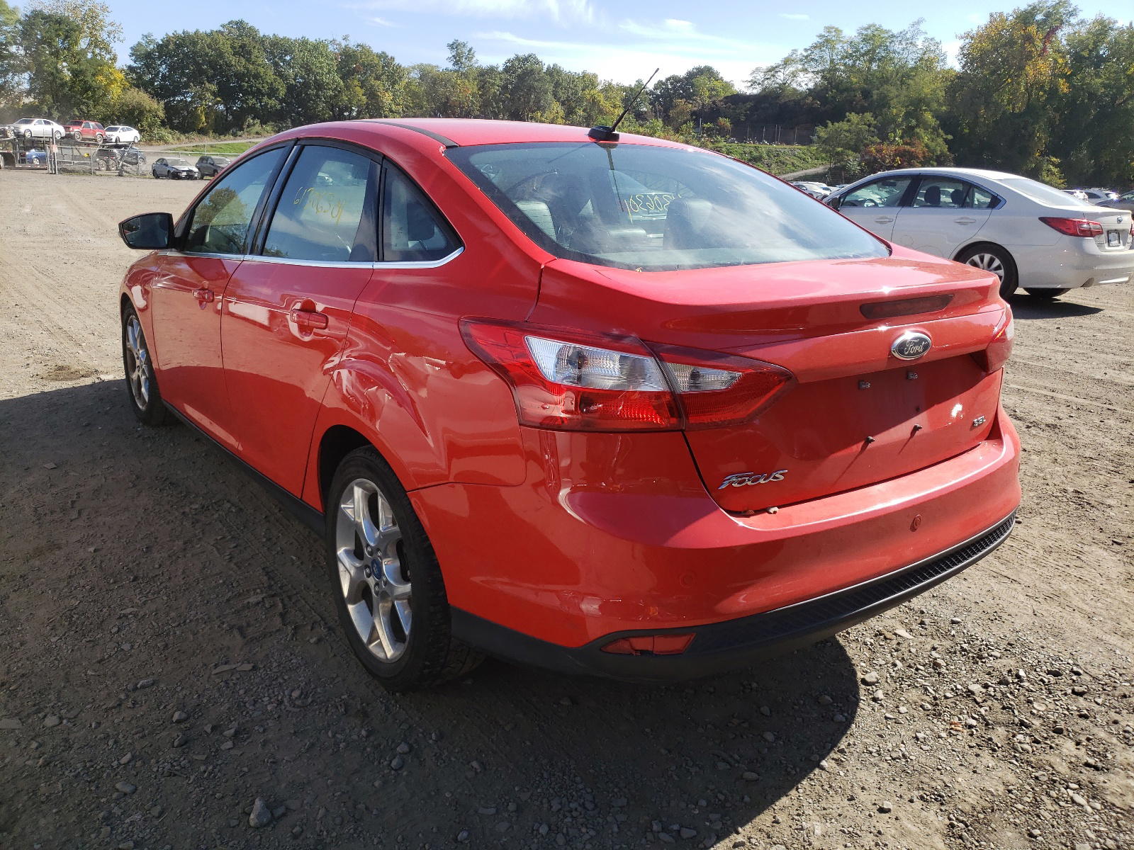 Photo 3 from auction – 2012 FORD FOCUS SEL with VIN 1FAHP3H22CL219136