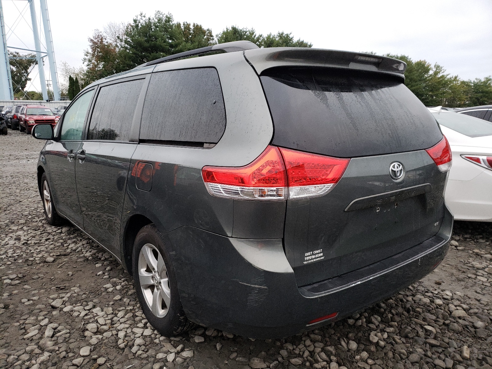 Photo 3 from auction – 2014 TOYOTA SIENNA LE with VIN 5TDKK3DC0ES422072