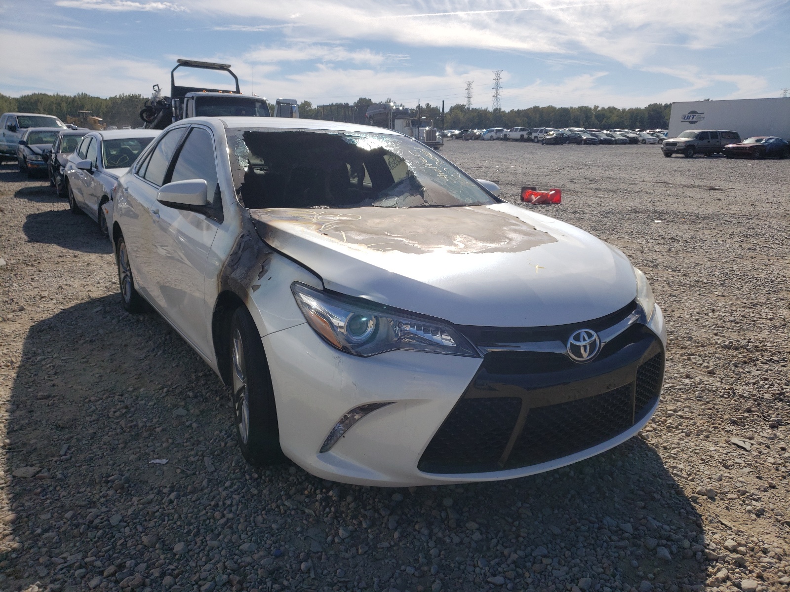 Photo 1 from auction – 2015 TOYOTA CAMRY LE with VIN 4T1BF1FK6FU073683