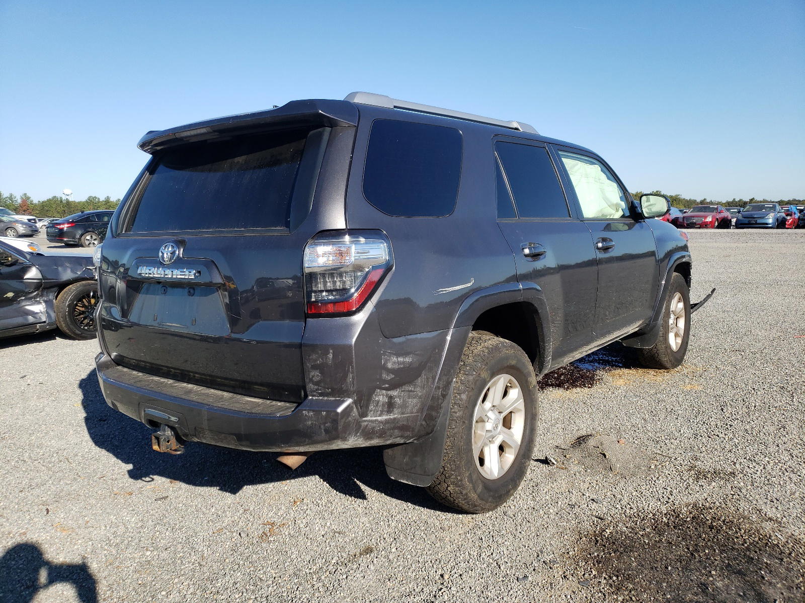 Photo 4 from auction – 2015 TOYOTA 4RUNNER SR with VIN JTEBU5JR8F5203460