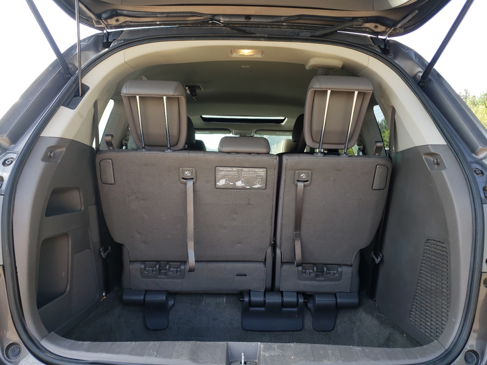 Photo 9 from auction – 2015 HONDA ODYSSEY EX with VIN 5FNRL5H60FB076994