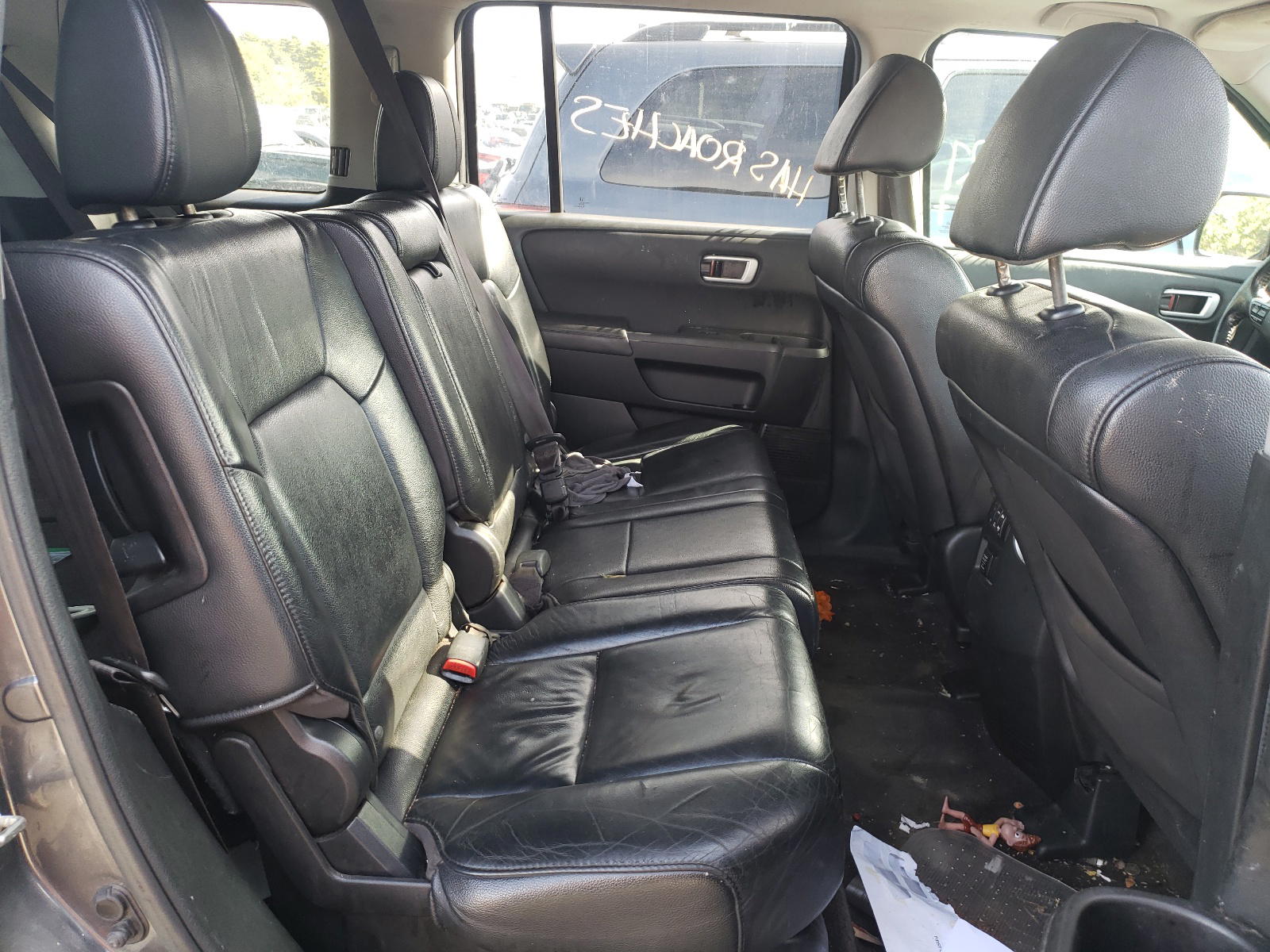 Photo 18 from auction – 2012 HONDA PILOT with VIN 5FNYF4H54CB074567