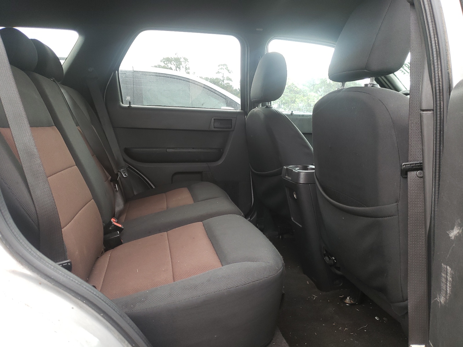 Photo 6 from auction – 2008 FORD ESCAPE XLT with VIN 1FMCU03Z98KA16267