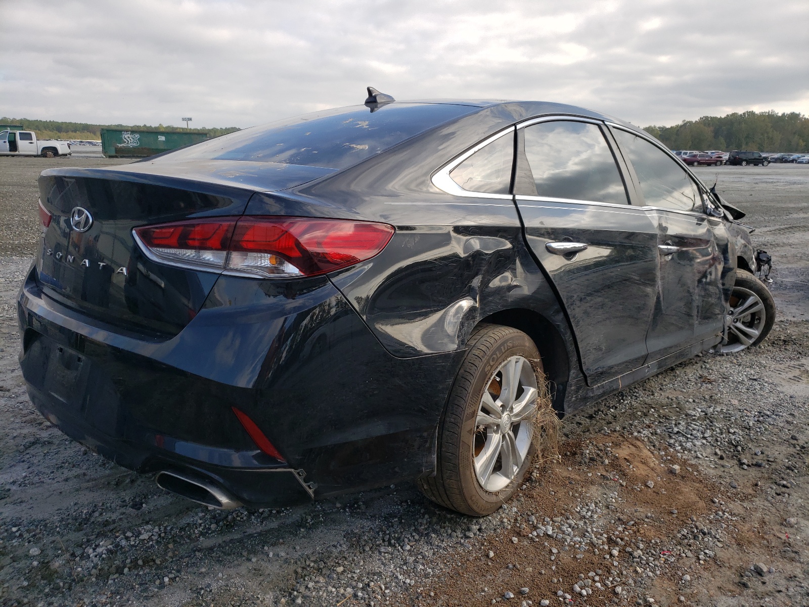 Photo 4 from auction – 2019 HYUNDAI SONATA LIM with VIN 5NPE34AF6KH792930