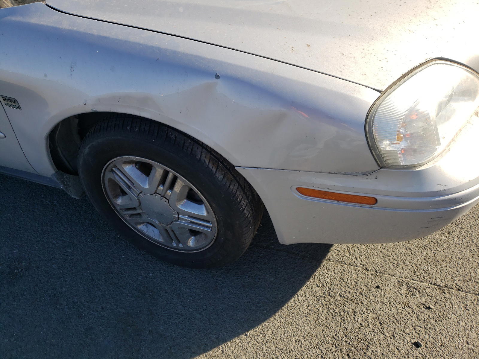 Photo 9 from auction – 2005 MERCURY SABLE LS P with VIN 1MEFM59S45A610452