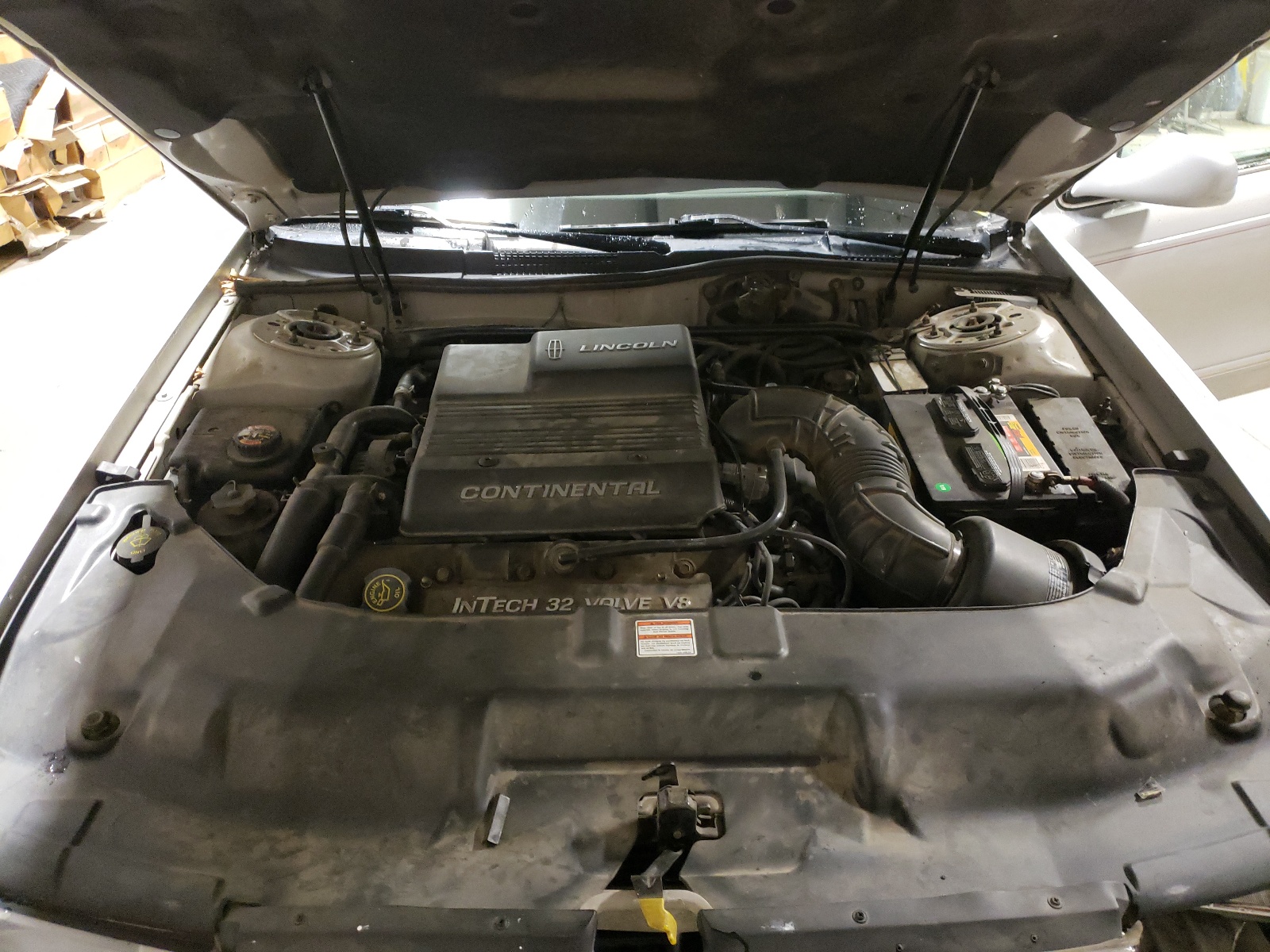 Photo 7 from auction – 1996 LINCOLN CONTINENTA with VIN 1LNLM97V1TY706337