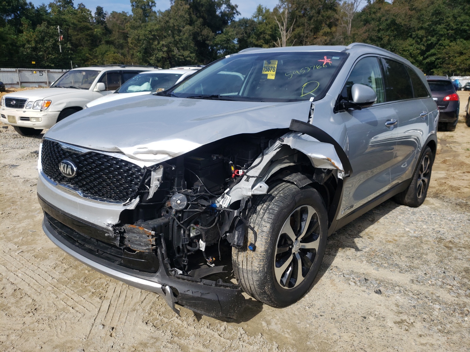 Photo 2 from auction – 2017 KIA SORENTO EX with VIN 5XYPHDA58HG239410
