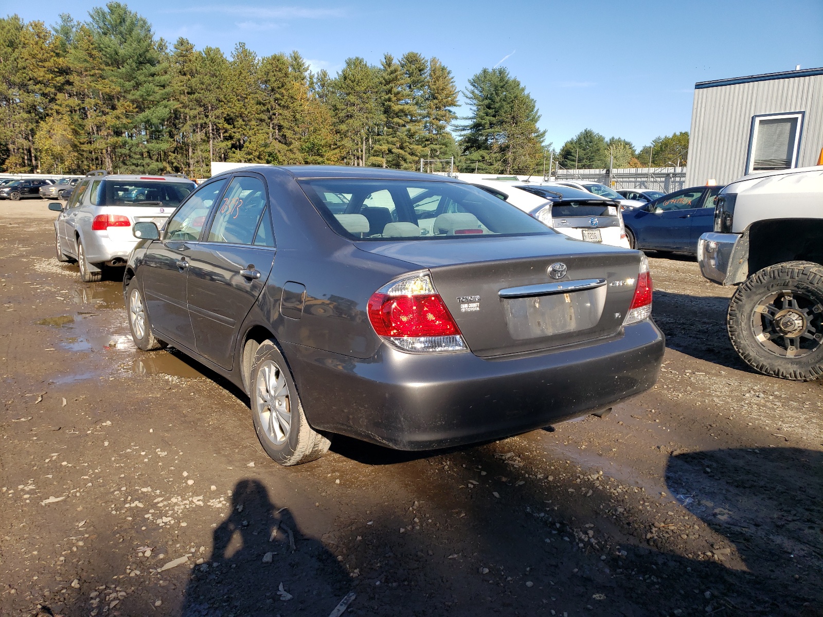 Photo 3 from auction – 2005 TOYOTA CAMRY with VIN 4T1BF32K55U600290