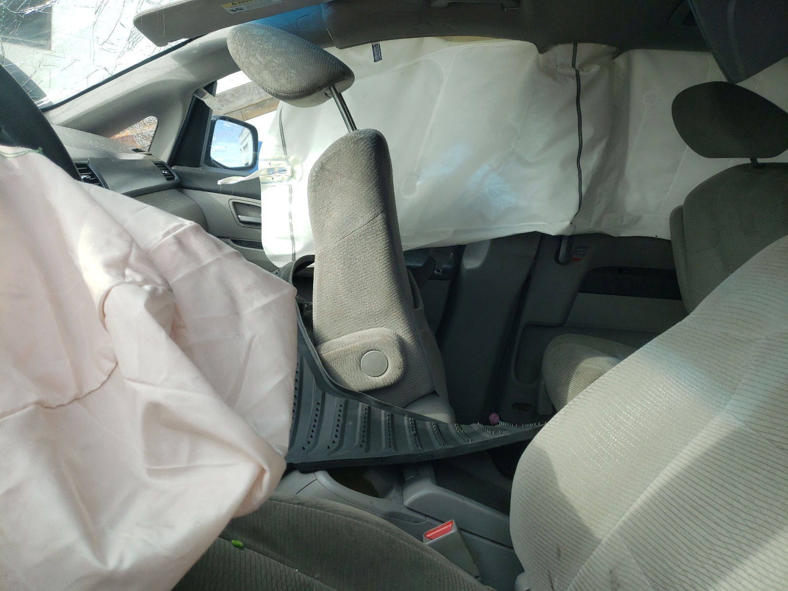 Photo 5 from auction – 2013 HONDA ODYSSEY EX with VIN 5FNRL5H43DB042298