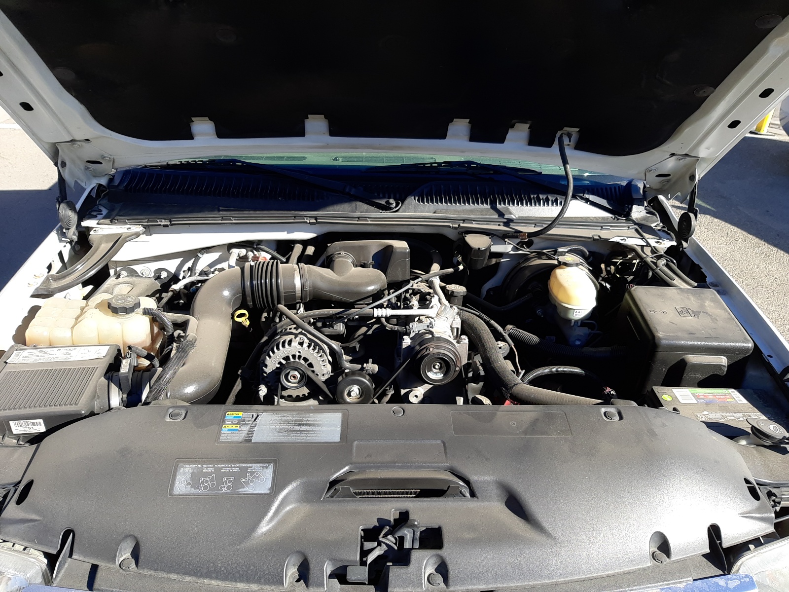 Photo 7 from auction – 2005 GMC NEW SIERRA with VIN 1GTEC14X65Z264112