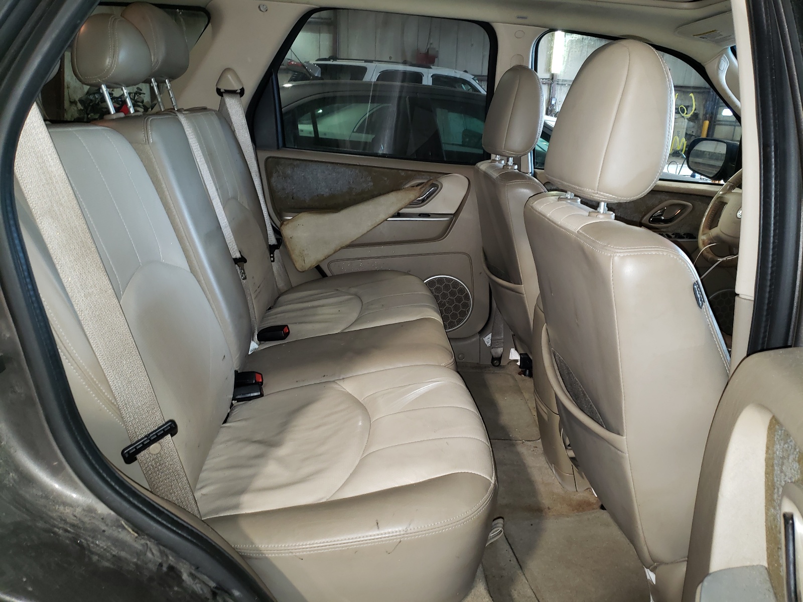 Photo 6 from auction – 2007 MERCURY MARINER PR with VIN 4M2CU97177KJ02814