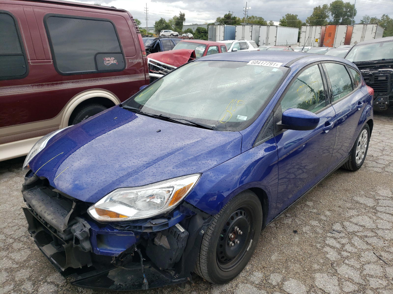 Photo 2 from auction – 2012 FORD FOCUS SE with VIN 1FAHP3K26CL313187