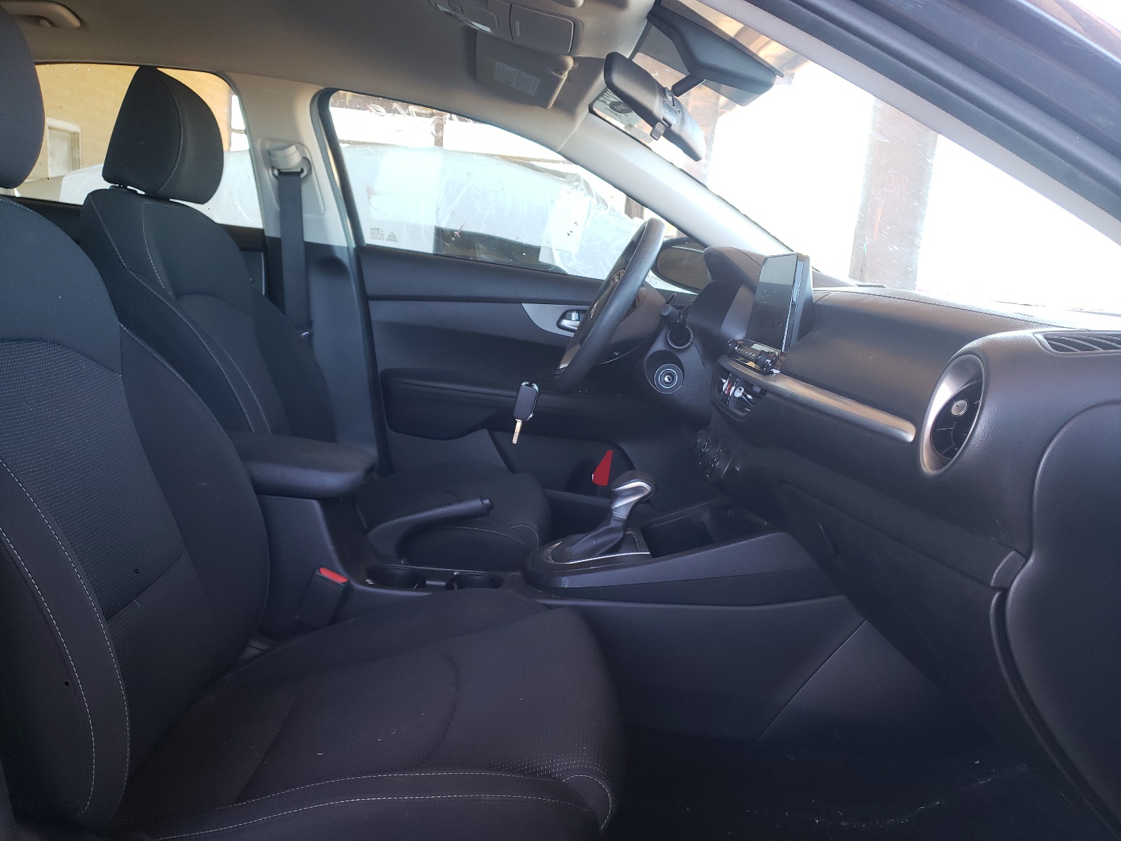 Photo 5 from auction – 2020 KIA FORTE FE with VIN 3KPF24AD2LE148515