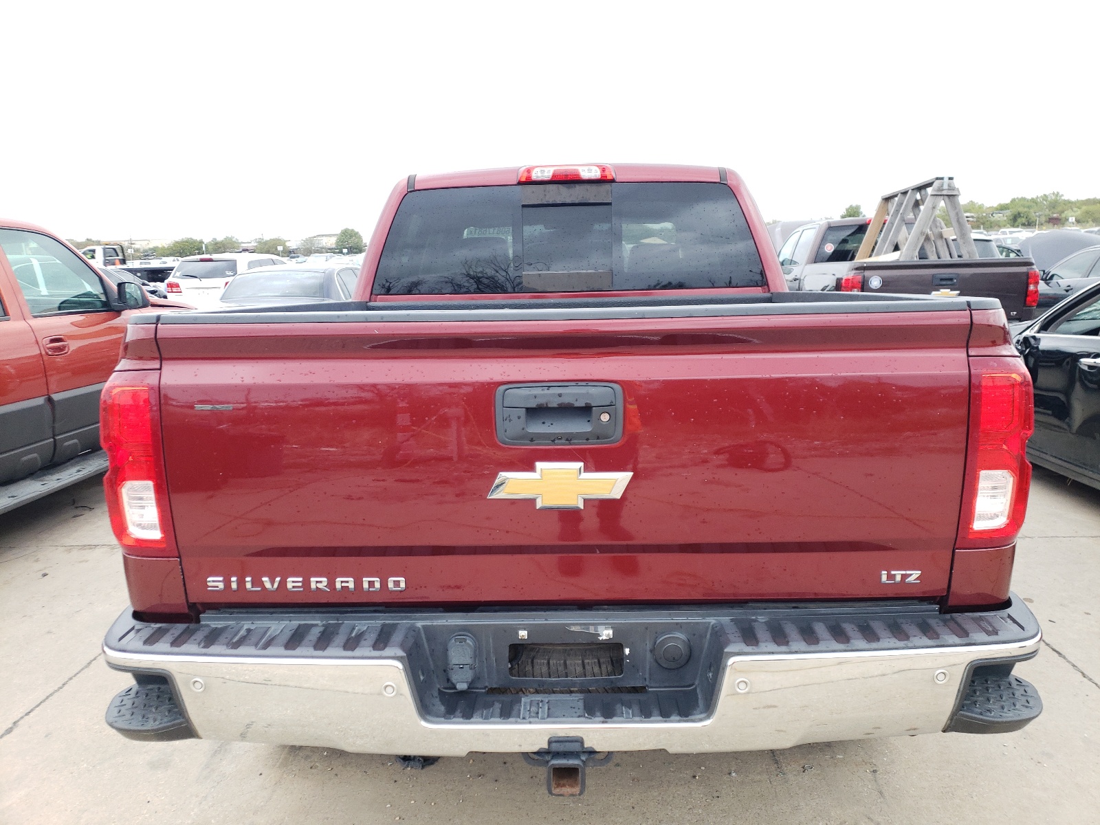 Photo 10 from auction – 2017 CHEVROLET SILVERADO with VIN 3GCUKSEJ8HG245130