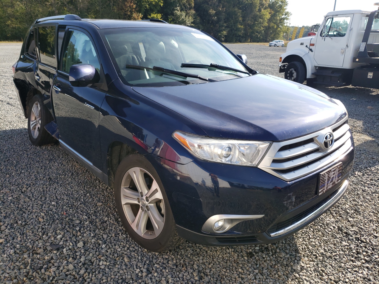 صورة رقم 1 من المزاد - 2013 TOYOTA HIGHLANDER مع VIN 5TDYK3EH7DS100323